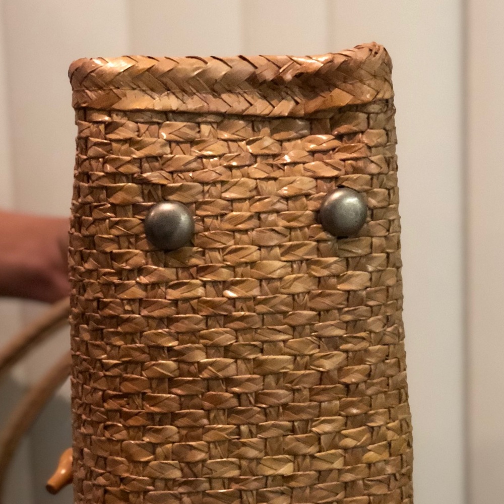Wicker straw bag w/ bamboo trim - Picture 4 of 8